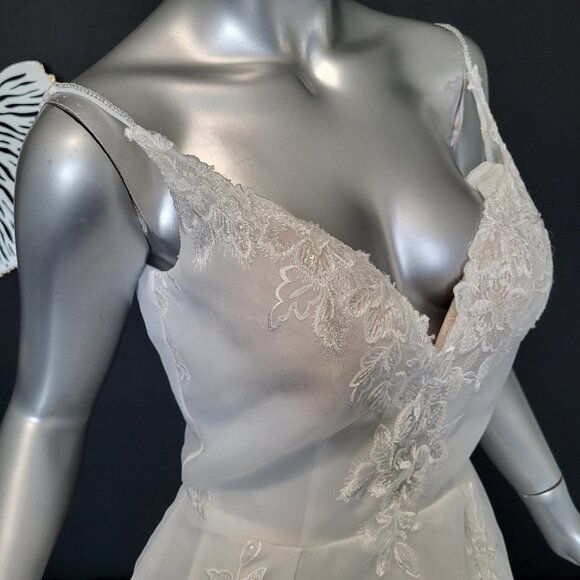NWT~$2899~CALLA BLANCHE~8/10~IVORY LACE EMBROIDERED BALL GOWN WEDDING DRESS - Picture 5 of 16